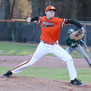 Meet your Posher, Zach